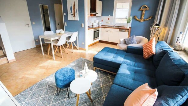 TV - Helle Ferienwohnung in der Alexandrinenstraße (Rostock)
