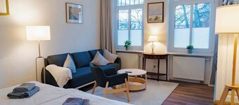 Luminos Summary:<br>Hist