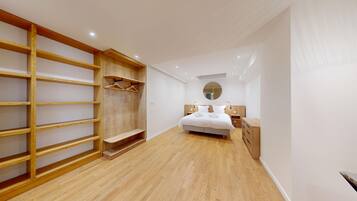 2 slaapkamers, een strijkplank/strijkijzer, gratis wifi, beddengoed