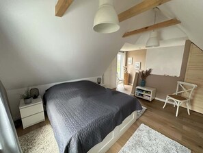 2 室のベッドルーム、WiFi