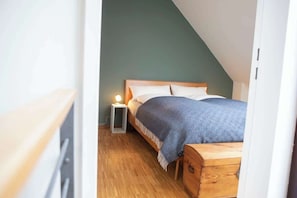 1 bedroom, iron/ironing board, WiFi
