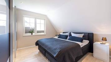 3 bedrooms, iron/ironing board, WiFi