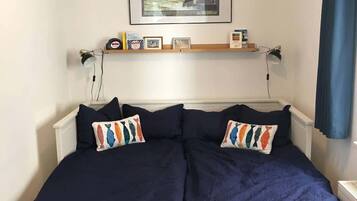 1 Schlafzimmer, Bügeleisen/Bügelbrett