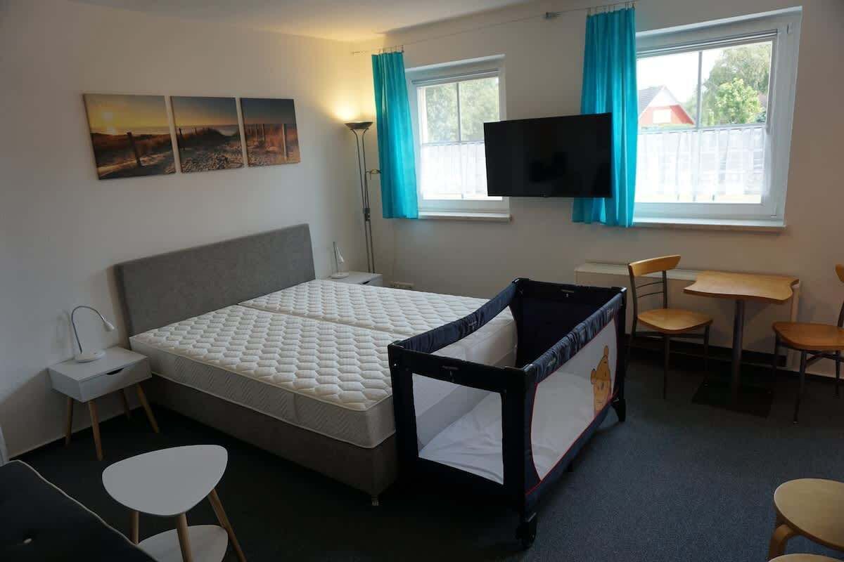 Wohn- und Schlafzimmer