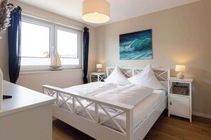 1 slaapkamer, een strijkplank/strijkijzer, wifi