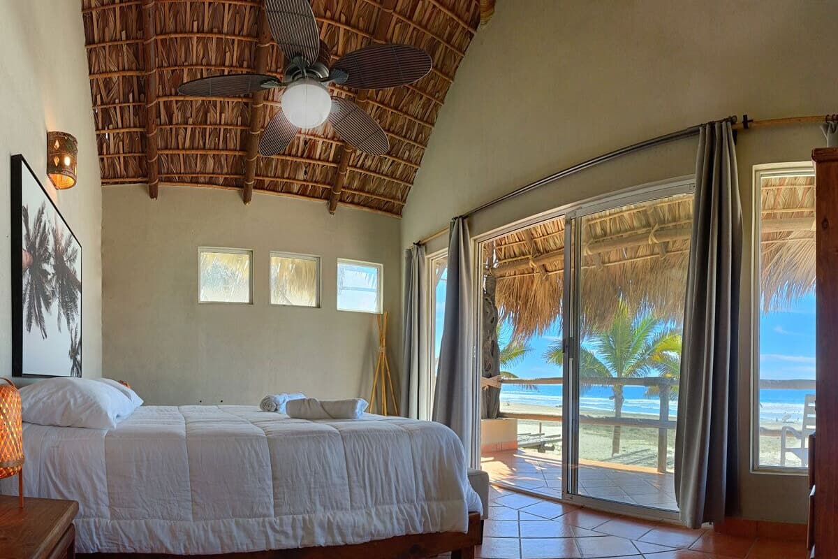 Classic Villa, Sea View