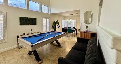 New Listing Discount! Near Strip & Airport 4BR Oasis w Pool Table & 2 King Beds