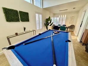 Spielezimmer