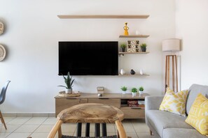 Smart TV, books