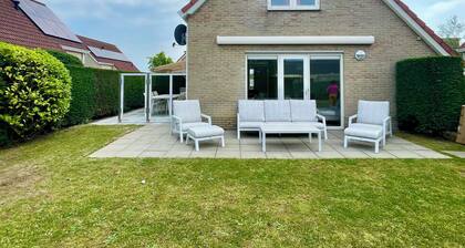 Renovated, family-friendly vacation home on the beach. Fero Breskens 47
