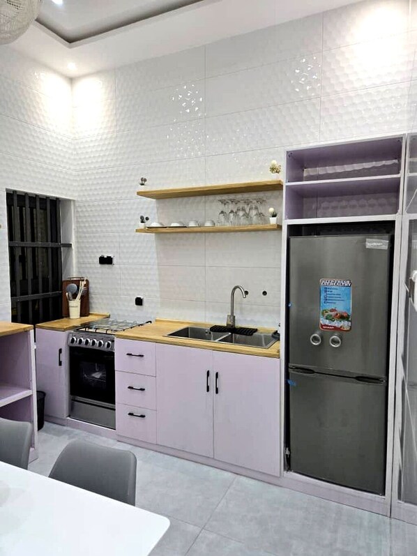 Microwave, oven, stovetop