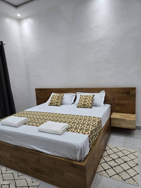 1 bedroom, WiFi, bed sheets