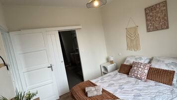 3 chambres, Wi-Fi gratuit, draps fournis