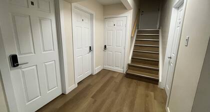 Femz - cozy room in a shared basement suite