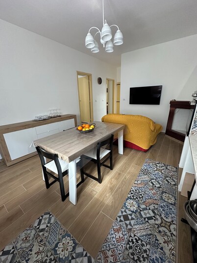 Apartment with patio Calasetta