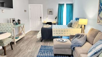 1 bedroom, iron/ironing board, WiFi, bed sheets