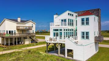 House (2 Bedrooms) | Property amenity