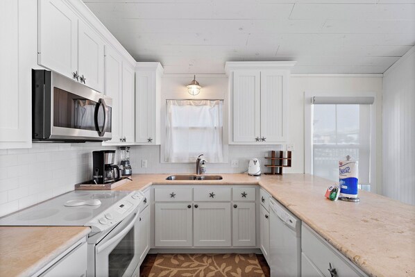House (4 Bedrooms) | Property amenity
