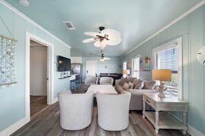 House (2 Bedrooms) | Property amenity