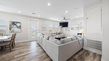 House (4 Bedrooms) | Property amenity