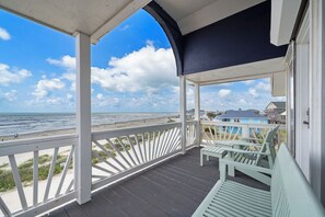 House (4 Bedrooms) | Property amenity - Ocean View by Ryson Vacation Rentals (Galveston)