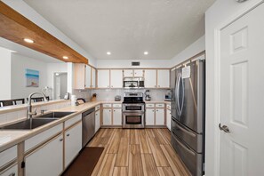 Property amenity - Ocean View by Ryson Vacation Rentals (Galveston)