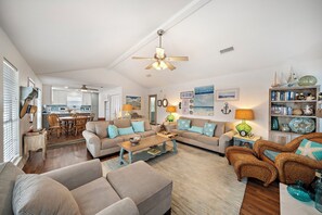 House (3 Bedrooms) | Property amenity