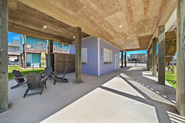 House (3 Bedrooms) | Property amenity