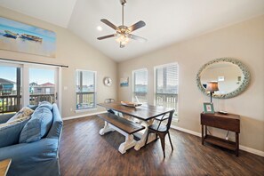 House (3 Bedrooms) | Property amenity