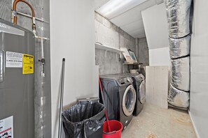 House (4 Bedrooms) | Property amenity - Oceanfront Experience by Ryson Vacation Rentals (Galveston)