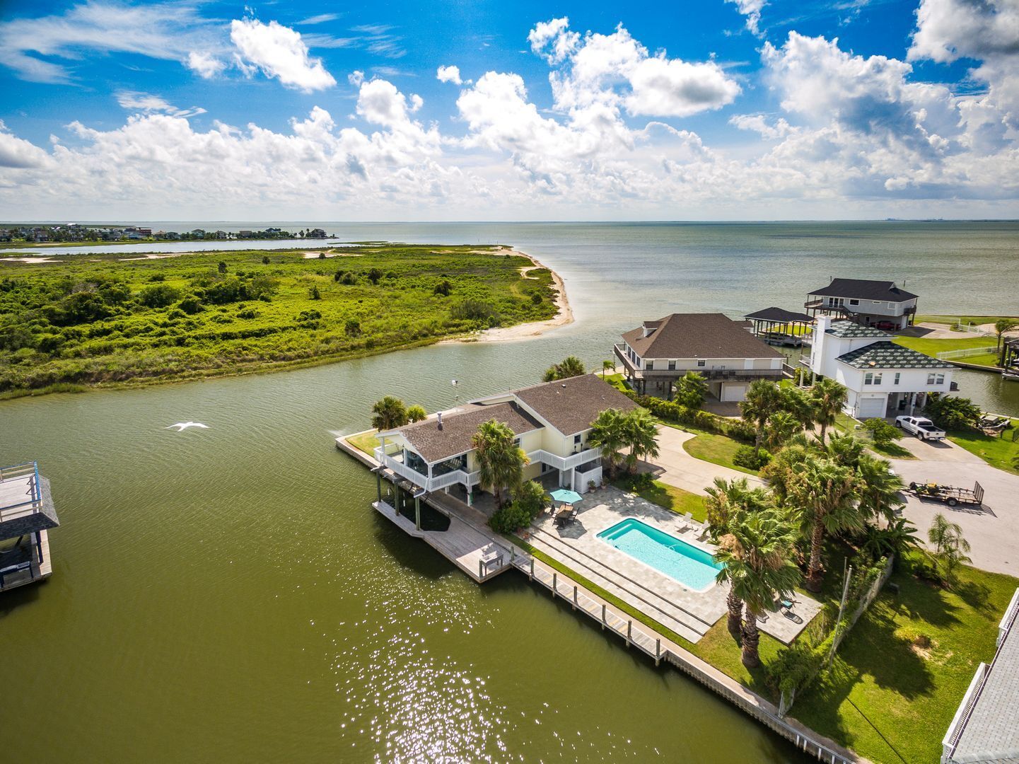 Rumah (6 Bedrooms) | Bagian depan properti