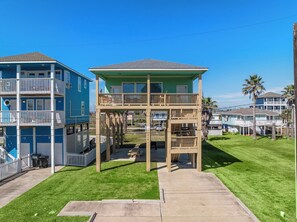 House (3 Bedrooms) | Property amenity