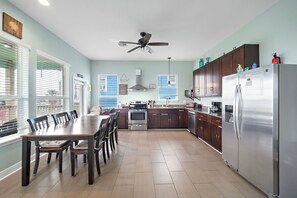 House (3 Bedrooms) | Property amenity