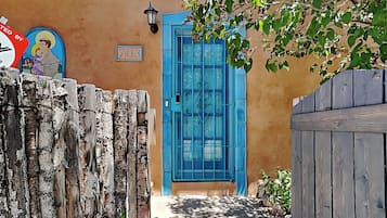 House (2 Bedrooms) | Property amenity