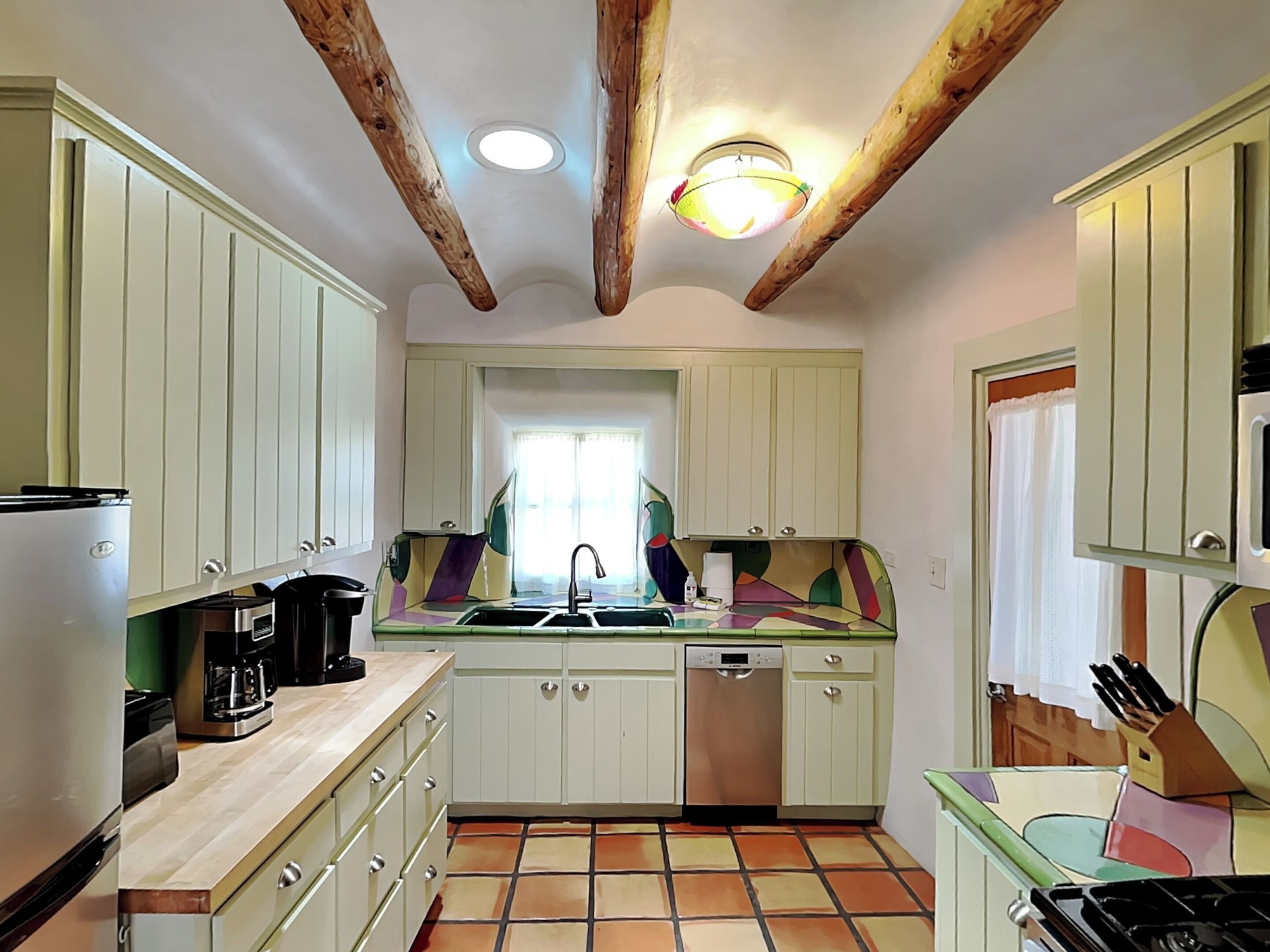 Nhà (2 Bedrooms) | Tiện nghi, dịch vụ nơi lưu trú