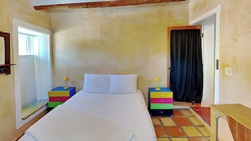 House (2 Bedrooms) | Property amenity