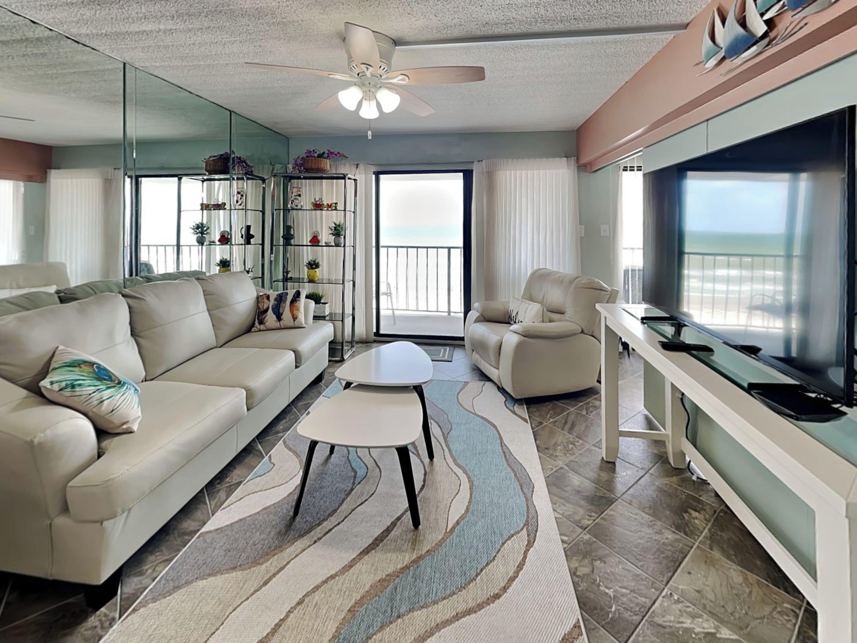 Condo (2 Bedrooms) | Property amenity