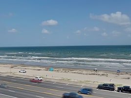 Condo (2 Bedrooms) | Property amenity