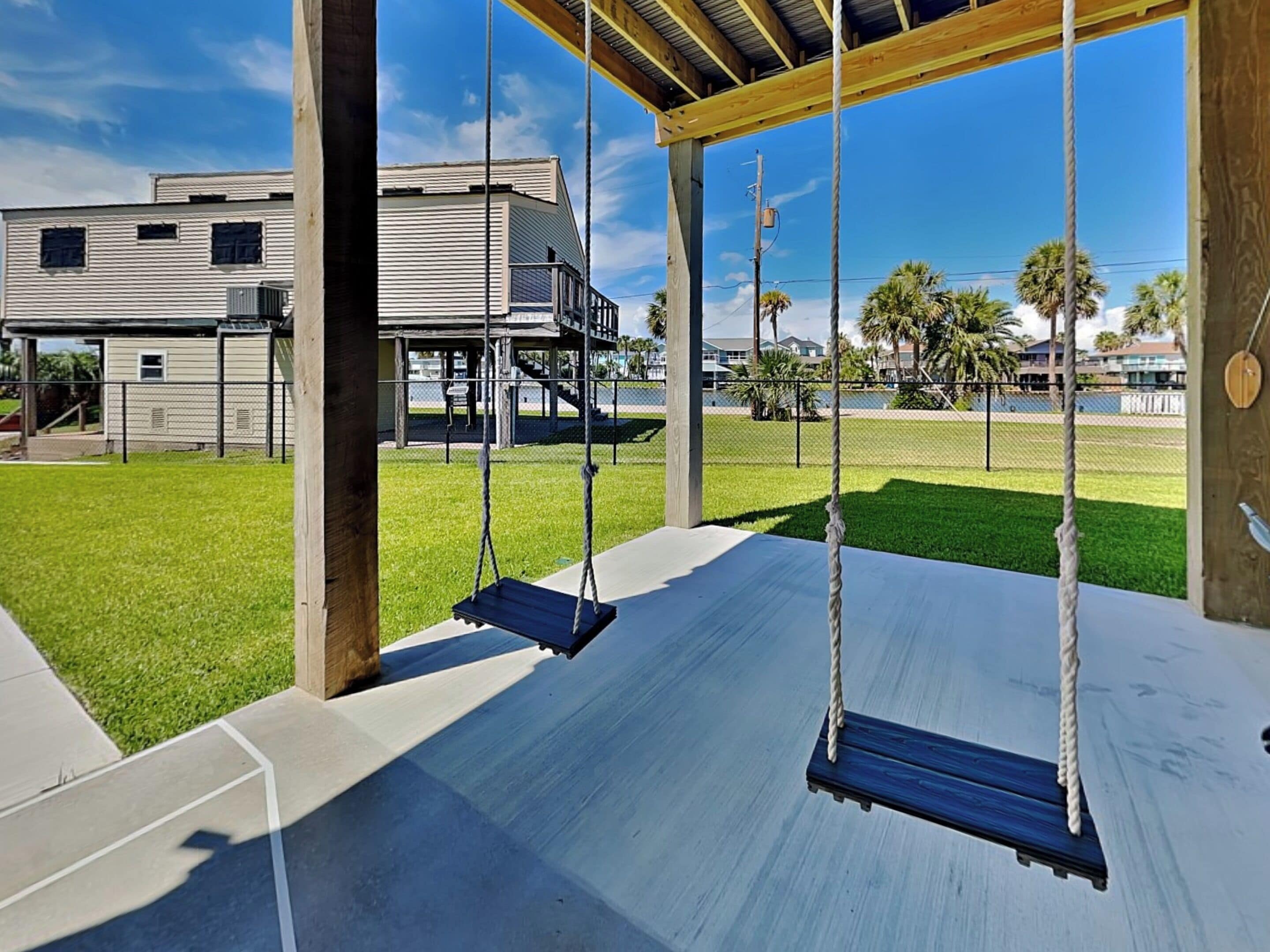 House (3 Bedrooms) | Property grounds