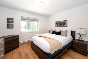 2 bedrooms, desk, free WiFi, bed sheets