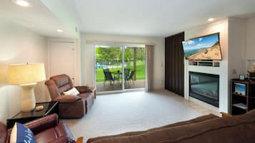 Smart-TV, Kamin