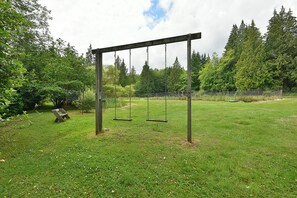Children’s area - Coastal Hideaway Private Suite (Gibsons)