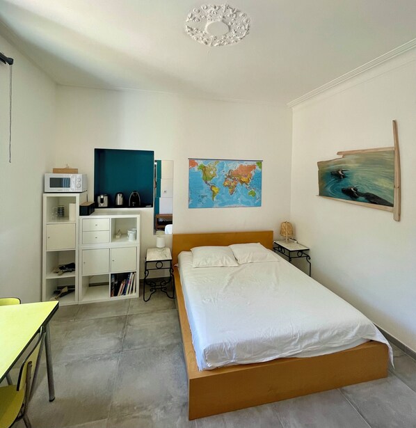 1 bedroom, free WiFi, bed sheets