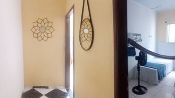 3 間睡房、熨斗/熨衫板、Wi-Fi、床單