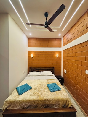 5 bedrooms, WiFi