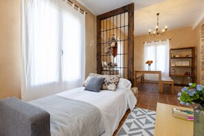 5 Schlafzimmer, Bügeleisen/Bügelbrett, WLAN, Bettwäsche