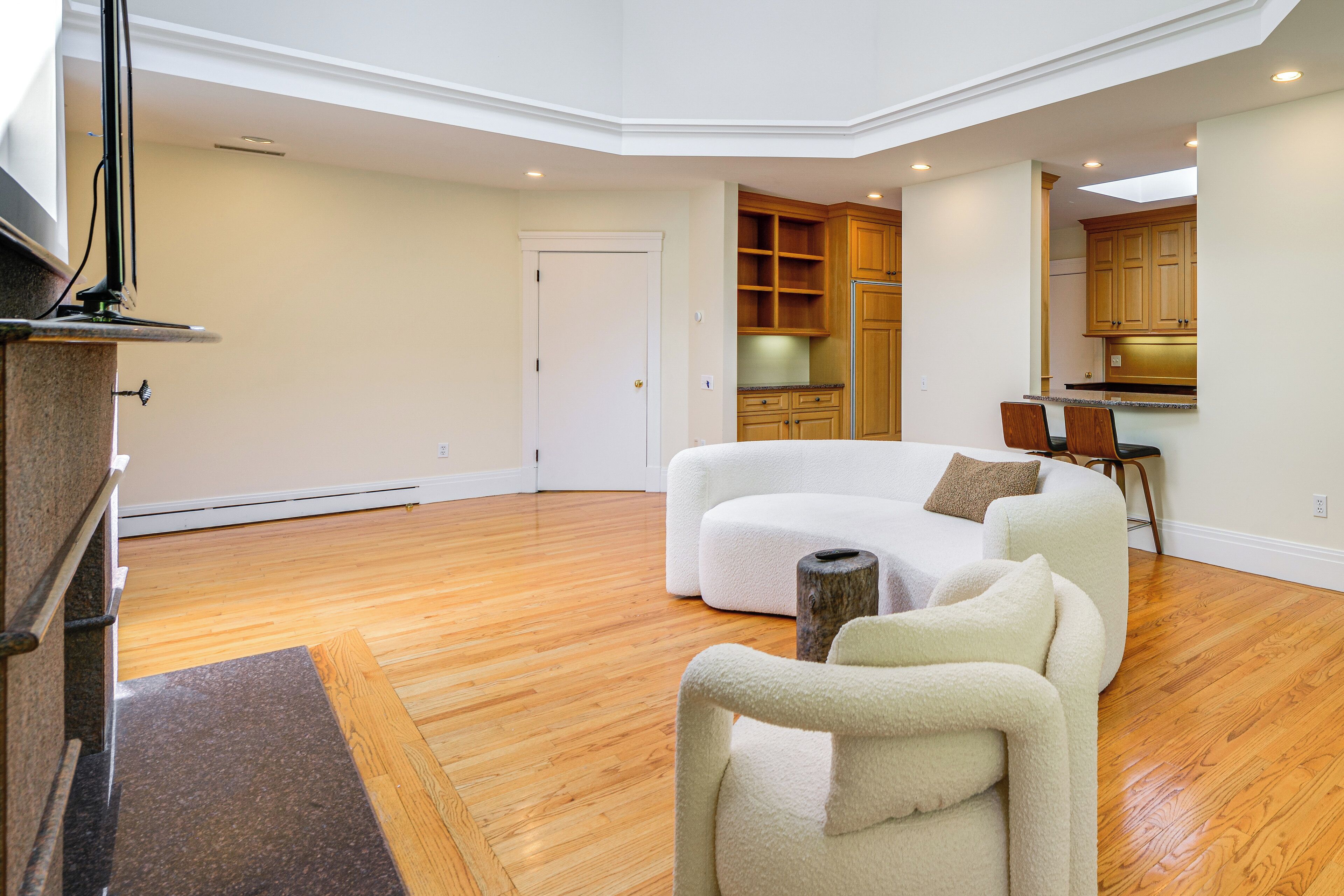 18 Mi To Boston - Stylish Unit In Upscale Enclave! - Waltham, MA