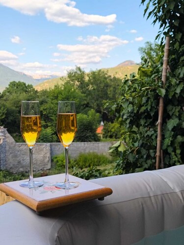 Charming Provencal country house in the heart of the Alps de Haute Provence 3*.