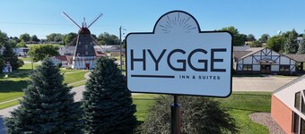 Hygge Inn & Suites