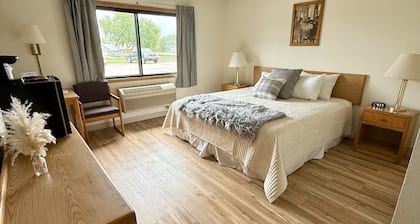 Hygge Inn & Suites